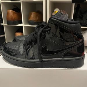 Nike Jordan 1’s Black and Patent Leather 7.5